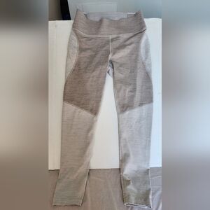 Outdoor Voices Medium Leggings